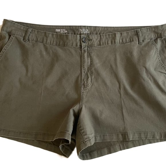 a.n.a. Women's Plus-Size 26 Army Green 4.5" Mid Rise Chino Short - Picture 2 of 12